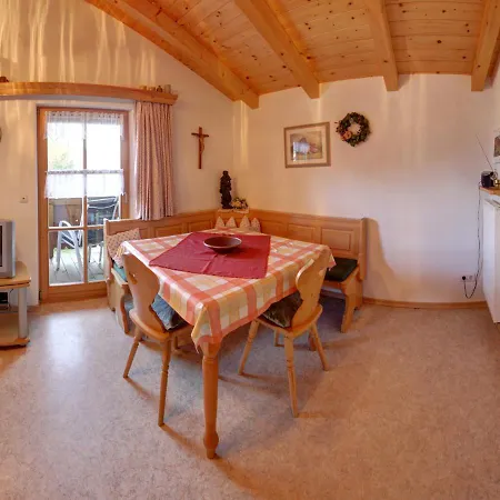 Ferienwohnung Bauer - Chiemgau Karte * 因泽尔
